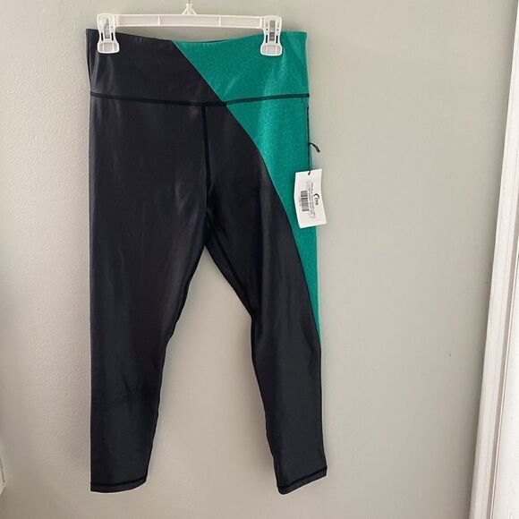 Jade River Stone Metallic Light n Tight Hi-rise 7/8 24" - Picture 3 of 3